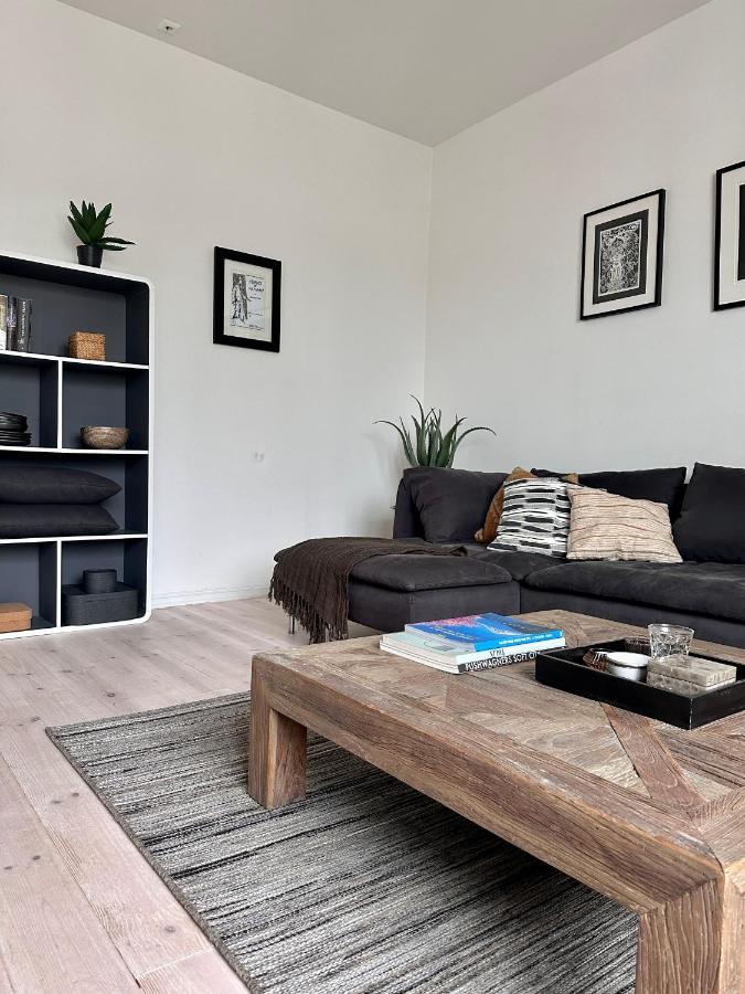 Apartment Stunning Penthouse In The City! *